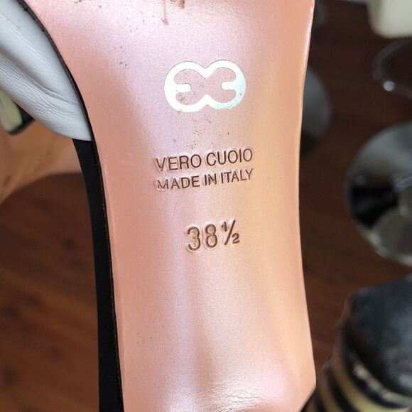 Escada, black and white leather Slip on heels size 8.5. - Picture 10 of 10